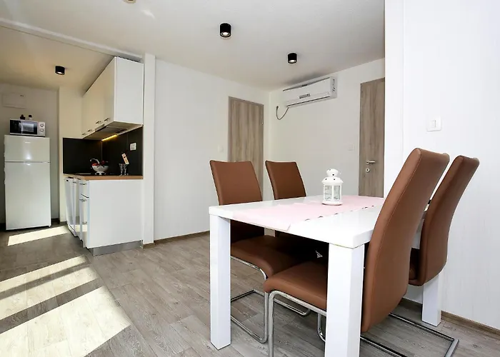 Vakantiehuis Amazing In With Wifi