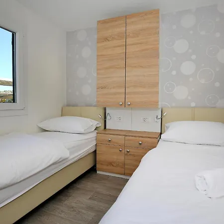 Amazing In With Wifi Casa vacanze Murter